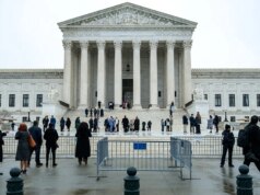 La Corte Suprema assegna al GOP una vittoria in termini di riorganizzazione distrettuale abbattendo il blocco dei tribunali inferiori sulla mappa del Texas