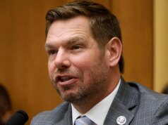 I pubblici ministeri di New York indagano sulle accuse di violenza sessuale contro Eric Swalwell