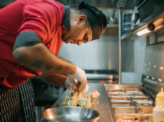 Catena di taco di San Diego presa di mira dal boicottaggio per il presunto sostegno del CEO a Trump