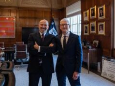 Tim Prepare dinner incontra il segretario al Commercio Howard Lutnick in vista della transizione del CEO