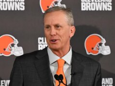 Todd Monken di Browns spiega il motivo della mancanza della foto di gruppo dell’allenatore della NFL