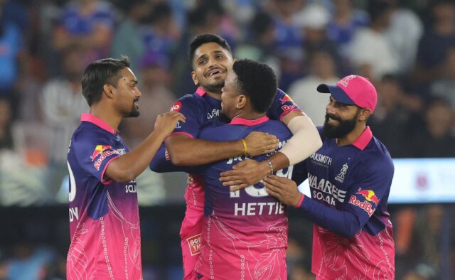 u03jslfk_rajasthan-royals-rr-bcci_625x300_04_April_26.jpg