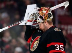 I Senatori ritirano Linus Ullmark dopo cinque gol nel primo periodo contro i Panthers