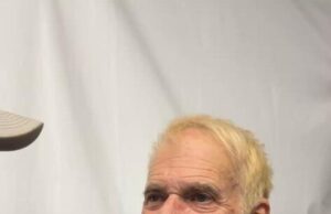 10 minuti nel backstage con David Lee Roth al Coachella