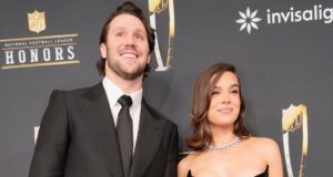 Hailee Steinfeld e Josh Allen danno il benvenuto a una bambina: “Assaporando questi primi momenti”