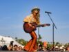 Stagecoach 2026: come guardare il dwell streaming di sabato con Lainey Wilson, Bush, Teddy Swims, Pitbull e altri