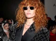 Natasha Lyonne risponde alle notizie secondo cui è stata scortata fuori dall’aereo al LAX