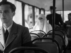 Una nuova interpretazione di “Lo straniero” di Camus, realizzata da un veterano stilista francese, scava nel non detto