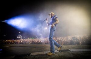 Stagecoach 2026: come guardare il stay streaming di domenica con Publish Malone, Hootie & the Blowfish, Brooks e Dunn