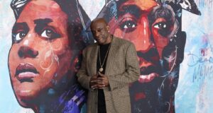 Il fratellastro di Tupac sporge denuncia per omicidio colposo e cita nuove svolte in un caso di omicidio di 29 anni