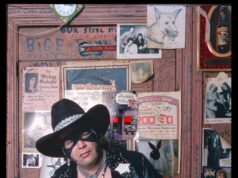 David Allan Coe, controverso pioniere del “paese fuorilegge”, muore a 86 anni