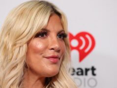 Tori Spelling e quattro dei suoi figli feriti in un incidente stradale