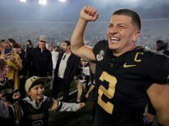 L’agente di Diego Pavia cube ai fan di “fermare la stupidità” dopo l’osservazione virale di non rappresentanza prima del Draft NFL