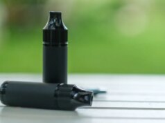 Lo svapo comporta un rischio di cancro, risultati di revisione