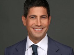 Il candidato alla presidenza della Fed Warsh vale ben oltre 100 milioni di dollari, mostrano i documenti