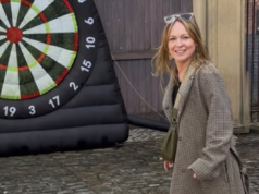 Michelle Hardwick di Emmerdale trascorre del tempo di qualità con la moglie del capo di Corrie in una cleaning soap rivale
