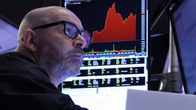 108130828-17443835402025-04-11t134910z_598439461_rc2pvda3s2px_rtrmadp_0_usa-stocks.jpeg
