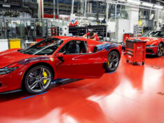La Ferrari supera le aspettative di Wall Avenue per il primo trimestre prima del debutto dei veicoli elettrici