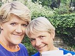 Fuga in campagna: Clare Balding e la moglie della giornalista televisiva Alice Arnold iniziano una nuova vita nella cintura degli agenti di cambio del Surrey dopo 20 anni a Londra