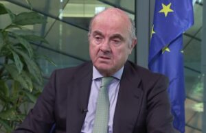 Il rischio di correzione del mercato appare elevato con i titoli azionari che hanno raggiunto livelli file, avverte il principale banchiere centrale europeo