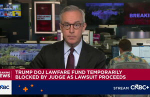 Il fondo “legale” di Trump DOJ è stato temporaneamente bloccato dal giudice mentre la causa procede