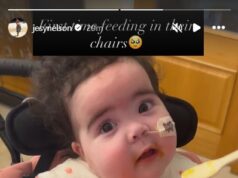 Jesy Nelson rivela che le sue figlie gemelle hanno raggiunto un nuovo traguardo mentre le allatta per la prima volta sulle loro sedie specializzate durante la loro battaglia contro la SMA