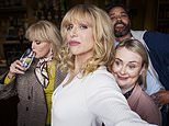 Lucy Punch di Amandaland è considerata un'”icona della commedia” e paragonata a David Brent e Alan Partridge mentre la seconda serie è definita “un trionfo”, “sfida con aria di sfida” e “la migliore sitcom della BBC in assoluto”