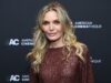 Il segreto dello splendore giovanile di Michelle Pfeiffer si rivela quando la star, 68 anni, è senza rughe in una rara foto con il marito di 33 anni