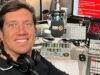 Vernon Kay continua il suo regno come presentatore radiofonico più popolare del Regno Unito nonostante la separazione dalla moglie Tess Daly