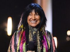 All’artista premio Oscar è stata revocata la laurea advert honorem per aver falsificato le sue origini indigene