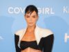 Maura Higgins mette in mostra i suoi addominali tonici indossando una minuscola bralette nera e una gonna attillata mentre stupisce con il suo secondo look elegante per la festa in seashore membership di Sports activities Illustrated a Miami