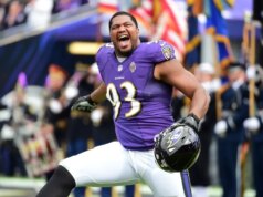 Report: Calais Campbell, 39 anni, firmerà un contratto di un anno con i Ravens