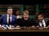 Matt Damon ritorna nei panni di Brett Kavanaugh in “SNL” e fa alle mamme un regalo per la festa della mamma