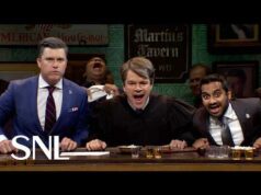 Matt Damon ritorna nei panni di Brett Kavanaugh in “SNL” e fa alle mamme un regalo per la festa della mamma