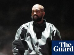 Kanye West perde la causa per un campione non autorizzato giocato all’evento dei tifosi allo stadio