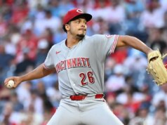 Chase Burns, RHP degli Sizzling Reds, dà la sua prima occhiata ai Mets in crisi