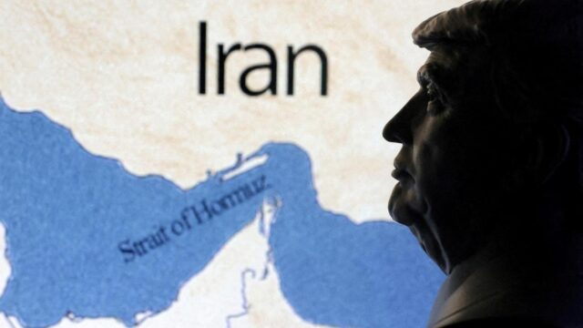 2026-02-03T203616Z_1133507265_RC2W7FAU6WQB_RTRMADP_3_GLOBAL-OIL.JPG