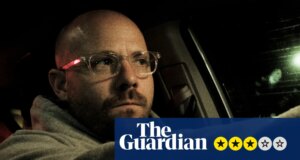 Recensione di Self Driver: l’autista che si iscrive all’app sinistra offre a Travis Bickle un approccio alla gig financial system
