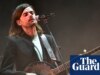 Da Mumford & Sons allo YouTuber della “libertà di parola”: il drammatico cambio di carriera di Winston Marshall