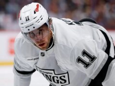 Finalisti Girl Byng: Anze Kopitar, Cole Caufield, Jake Sanderson