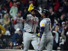 I coraggiosi si radunano da una buca di 6 run, sconfiggono i Rockies alla fantastic dell’HR