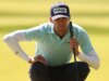 Un gruppo enorme insegue Alex Smalley al campionato PGA