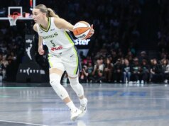 Applausi: la star dei Wings Paige Bueckers ha annullato il contratto tecnico