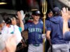 Rob Refsnyder e Julio Rodriguez aiutano i Mariners a battere l’atletica leggera
