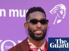 L’industria musicale rischia di escludere i talenti della classe operaia, afferma Tinie Tempah