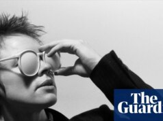 Grande scienza e misteriosa preveggenza: le migliori canzoni di Laurie Anderson – classificate!