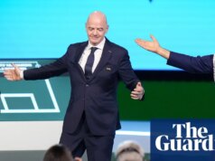 Il tentativo di Gianni Infantino di una stretta di mano tra Israele e Palestina fallisce