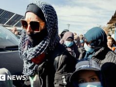 Le famiglie dell’ISIS in Siria hanno prenotato i biglietti per tornare in Australia, cube il ministro