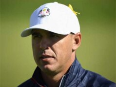 La risposta calma di Brooks Koepka al contraccolpo dell’outfit di Masters di Jena Sims mostra perché i fan lo rispettano