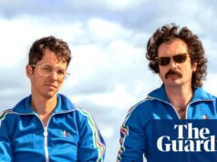 ‘In tempi come questi, essere italiani conviene’: Thoughts Enterprises, i revivalisti dell’Italo disco che criticano Campari e che sono diventati un meme